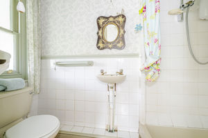 Photo 8- click for photo gallery